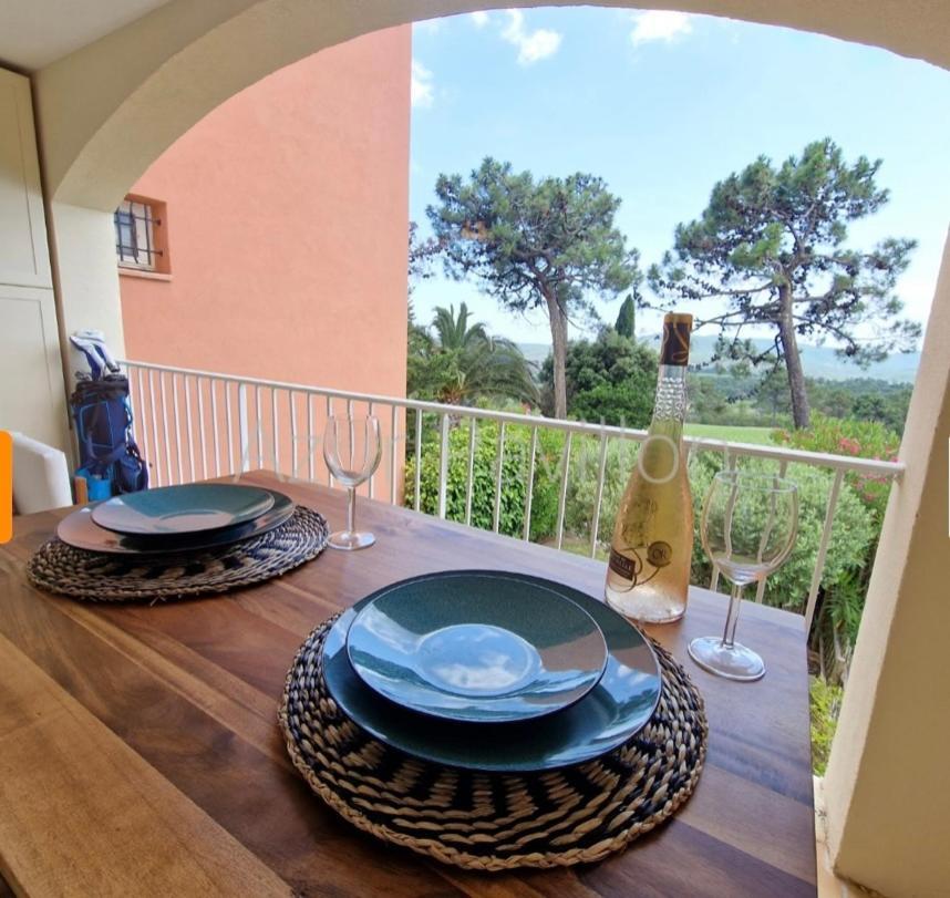Studio Apartment - Domaine Du Golf Resort روكبرون-سور-أرجينس المظهر الخارجي الصورة